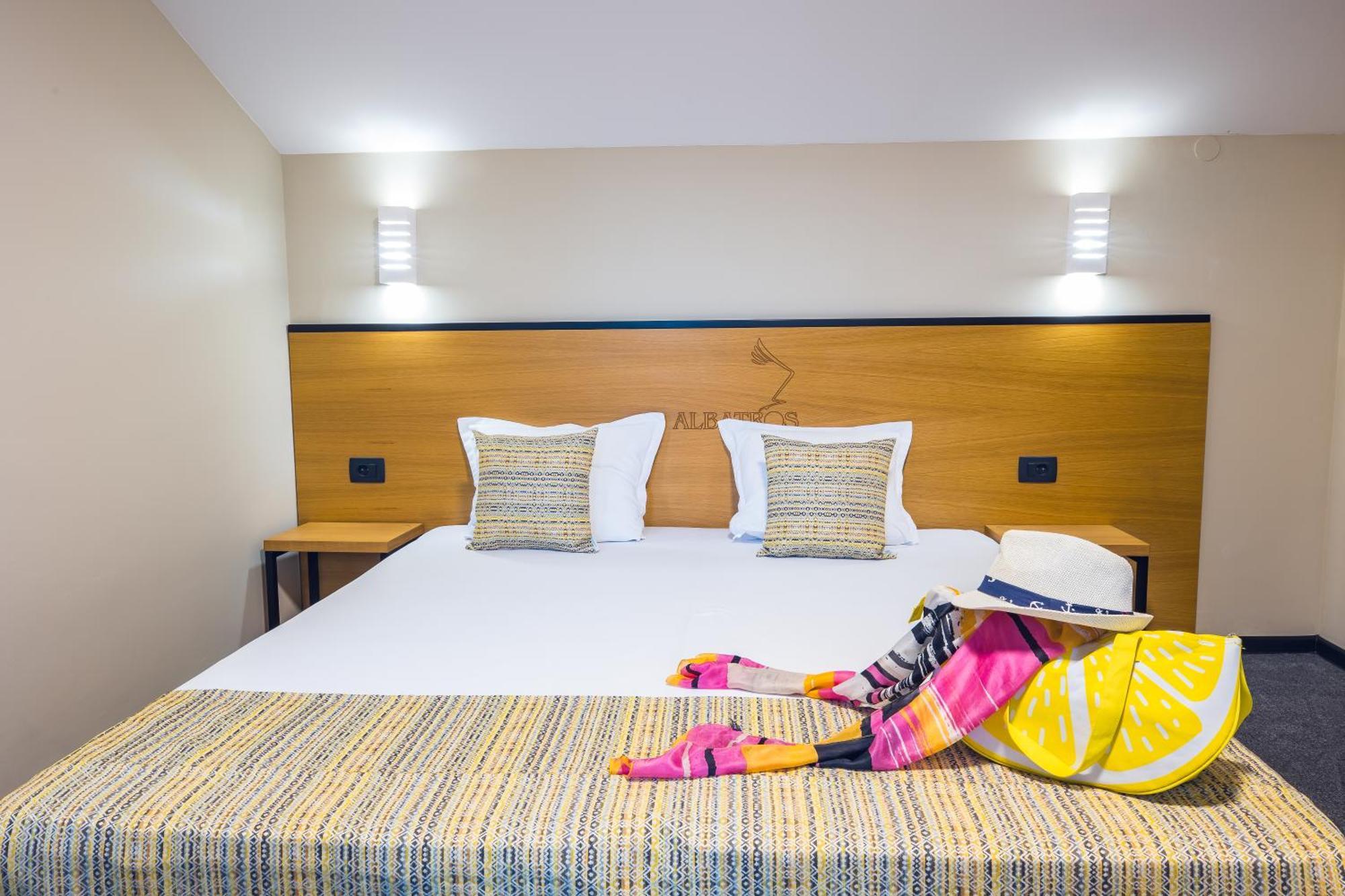Hotel Albatros New Town ソゾポル エクステリア 写真