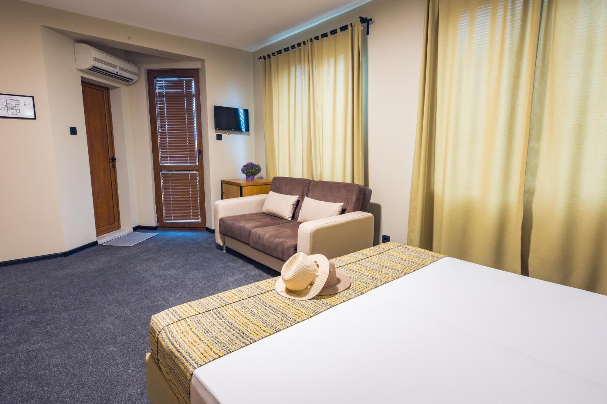 Hotel Albatros New Town ソゾポル エクステリア 写真