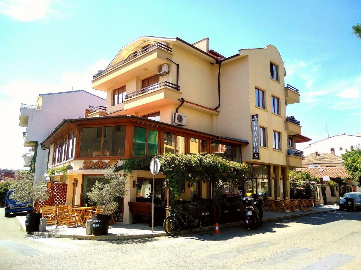 Hotel Albatros New Town ソゾポル エクステリア 写真