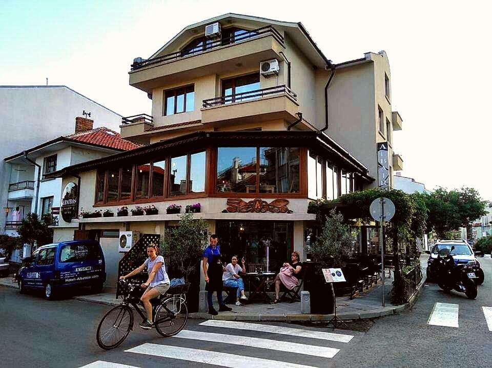 Hotel Albatros New Town ソゾポル エクステリア 写真